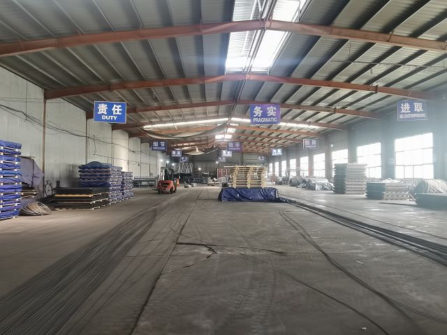 page-640-480